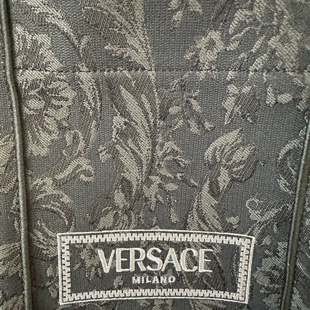 Versace Gray Floral Patterned Fabric - Picture 2 of 11